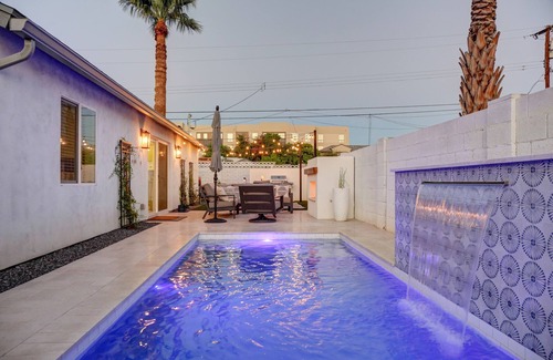 Peters View Casa | Spacious Oasis w/ pool + fireplace!