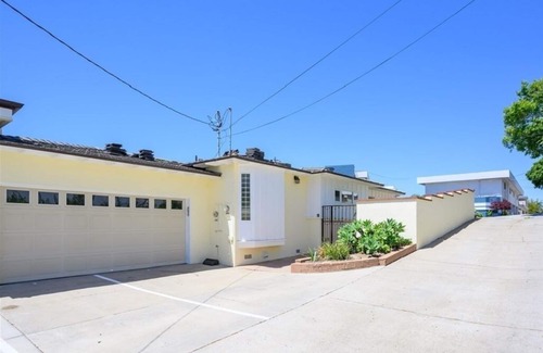 Point Loma Heights Casa | Spacious Ocean View Home Near Everything - Sunsets - Quiet Neighborhood
