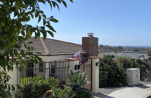 Point Loma Heights Casa | Spacious Ocean View Home Near Everything - Sunsets - Quiet Neighborhood
