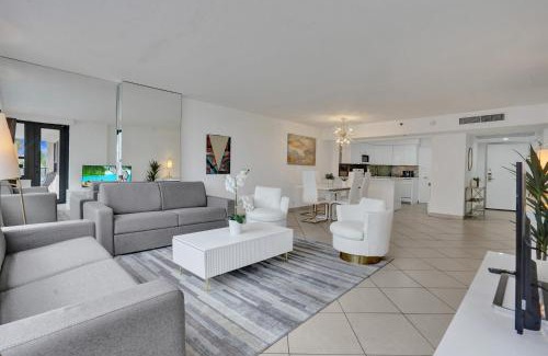 Mid Beach Apartamento | Spacious Ocean View Resort Beach Condo 601