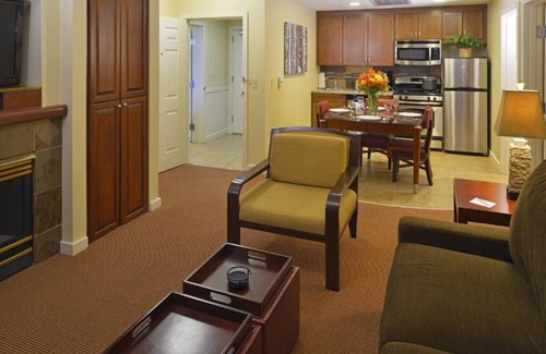 South Lake Tahoe Complejo | Spacious one Bed Room /South Lake Tahoe / on lake / 5 min to Heavenly /Pool