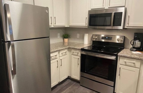 College Park Apartamento | Spacious one bed/ one bath apartment in The Woodlands, TX