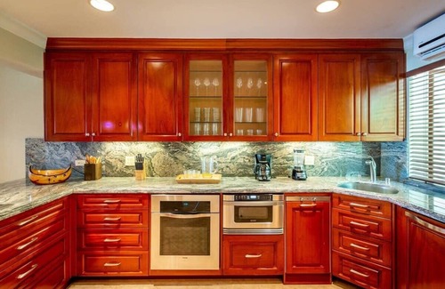 Playa Flamingo Condominio | The Palms Mansion: 4-Bed 6-Bath Beachfront Vacation Rental en Playa Flamingo