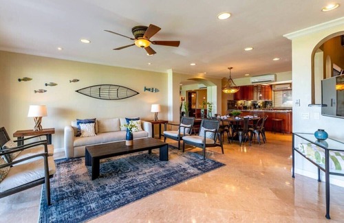 Playa Flamingo Condominio | The Palms Mansion: 4-Bed 6-Bath Beachfront Vacation Rental en Playa Flamingo