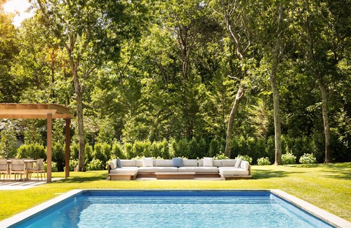 East Hampton Casa | Amplio plan de piso abierto / Post n Beam en 1. 5 acres privados