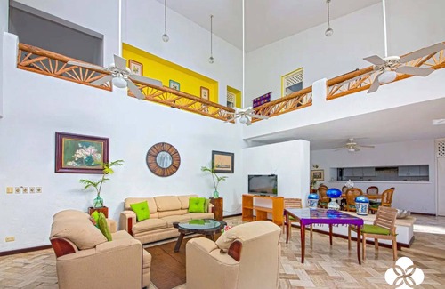 Colonia Adolfo Lopez Mateos Casa | Spacious outdoor w/pool, ample rooms and privacy