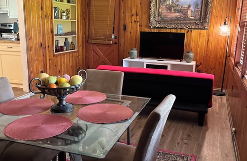 Valdosta Casa | Spacious & Peaceful 3BR 2bath 4 Queen Bed Near down town & nice neighborhood