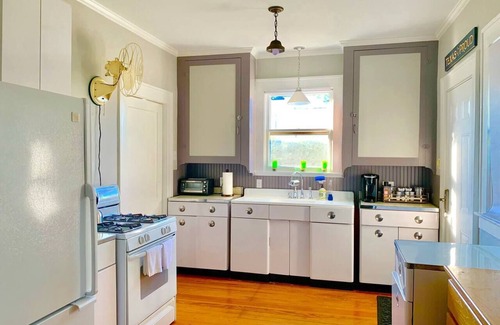 Old East Dallas Casa | Spacious & Peaceful Zen Retreat in Heart of Dallas
