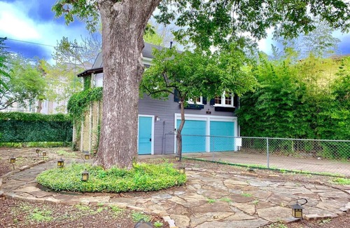 Old East Dallas Casa | Spacious & Peaceful Zen Retreat in Heart of Dallas