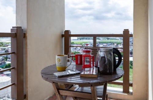 Manila Apartamento | Spacious Penthouse Near NAIA with 24-7 Convenience