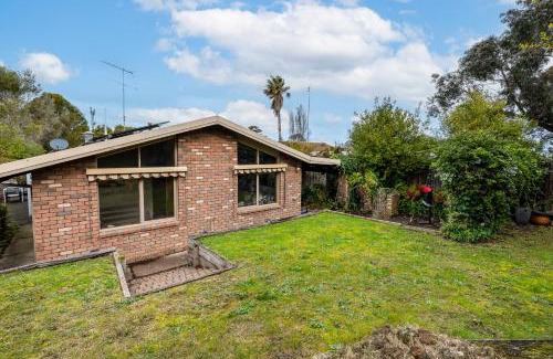 Clifton Springs Casa | Spacious, Pet Friendly, Near Boat Ramp and Water