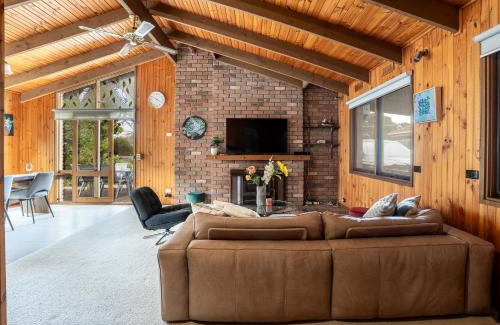 Clifton Springs Casa | Spacious, Pet Friendly, Near Boat Ramp and Water