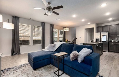 Fort Worth Casa | Spacious Pet Friendly | Sleeps 6