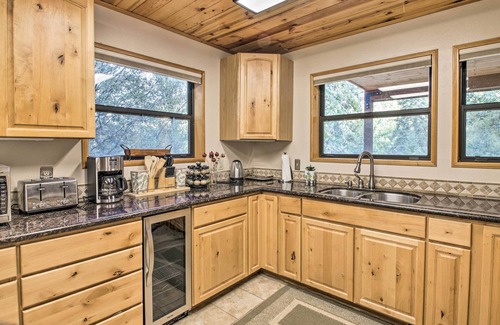 Pine Mountain Club Cabina | Spacious Pine Mountain Club Cabin w/ Fire Pit