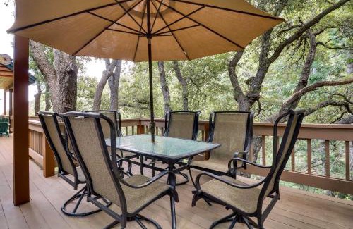 Pine Mountain Club Casa | Spacious Pine Mountain Club Cabin with Fire Pit