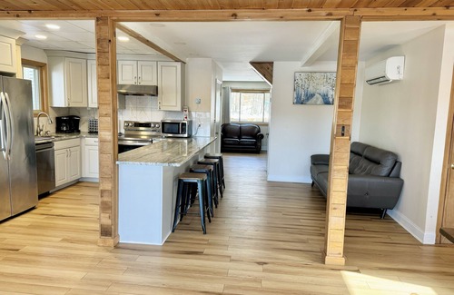 Pocono Lake Casa | Spacious Pocono Lakefront Retreat w/ Amenities