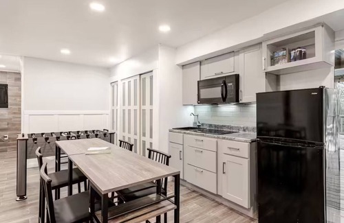 Cresco Casa | A Quiet,peaceful retreat in the woods, yet close to top attractions and shopping