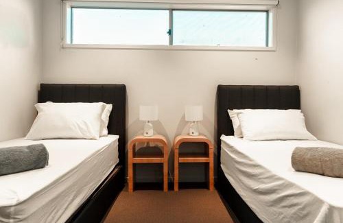 Point Cook Casa | Spacious Point Cook Retreat & Free Parking