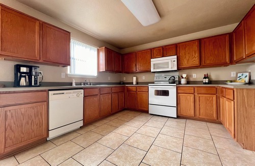 New Braunfels Casa | Spacious Ponderosa-Minutes from Gruene & Shopping!