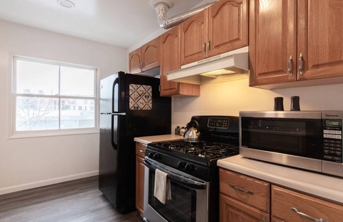 Eastside Apartamento | Spacious & Private, Centrally Located