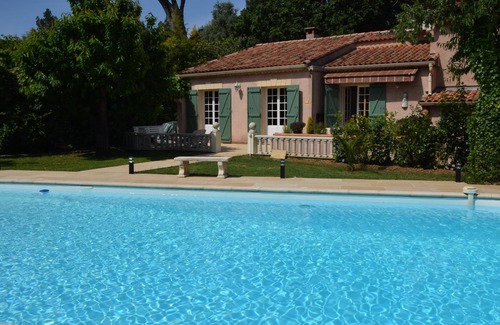 Aubagne Villa | Amplia casa provenzal en una tranquila piscina grande