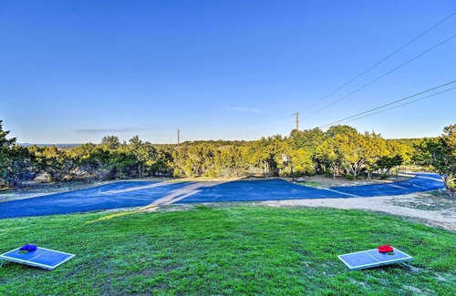 Spring Branch Casa | ¡NUEVO! Tranquilo Hill Country Retreat w / Front Porch