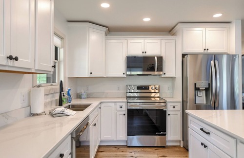 Sturgis Cabina | Spacious Property with Paved Roads Oversized Garage, Great Location!