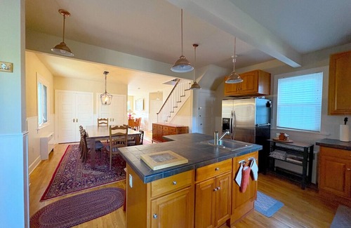Skytop Casa | Spacious, relaxing 5BR/3BA Pocono home in Skytop, PA with fenced-in backyard