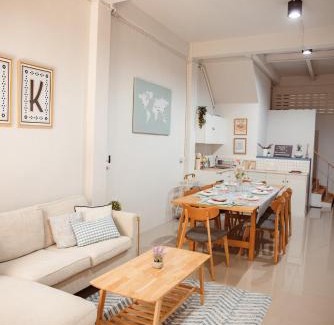 Phra Khanong Nuea Casa | Spacious Relaxing Townhouse with Rooftop in Ekamai