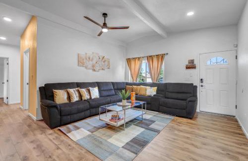 North Las Vegas Casa | Spacious Remodeled Retreat Haven