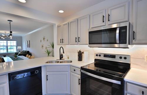 Greensboro Casa | Spacious Renovated 3-bedroom with WiFi and AC in tranquil Greensboro