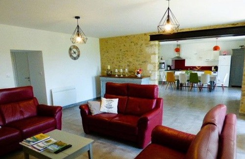 Le Bernard Cabaña | Casa rural renovada cerca de playas, con jardín, WiFi y opciones de servicios adicionales