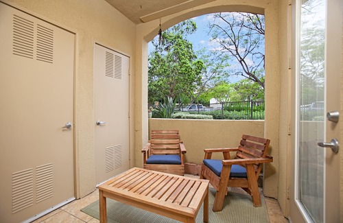 Scripps Ranch Condominio | Amplio complejo turístico condominio de 2bed / 2bath comunidad con garaje!