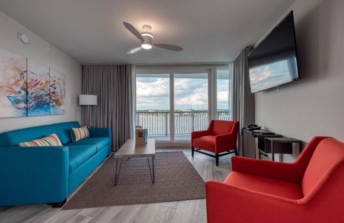 Treasure Island Hotel | Spacious Resort Suite w/ Full Kitchen & Stunning Sunsets in Treasure Island