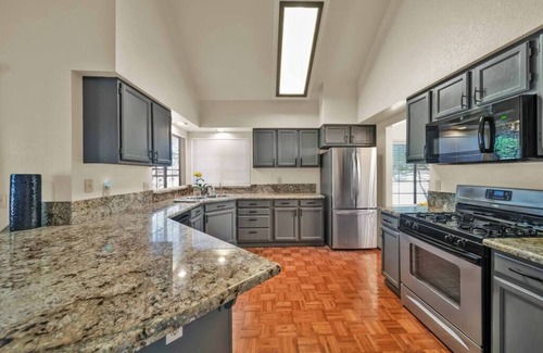 Redding Casa | Spacious Resting Place!