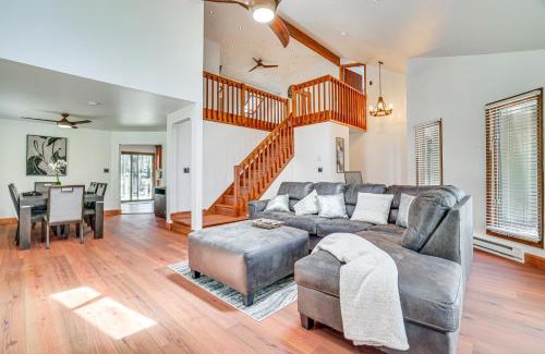 Tobyhanna Casa | Spacious Retreat 7 Mi to Tobyhanna State Park!
