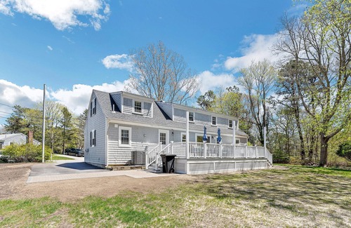 Yarmouth Port Casa | Spacious Retreat for Relaxation
