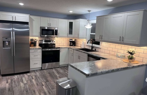 Sioux Falls Casa | Spacious Retreat with a Hot Tub and Theater Room