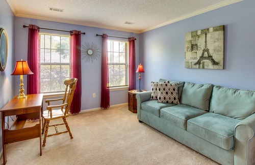Richmond Hill Casa | Spacious Richmond Hill Home ~ 20 Mi to Savannah!