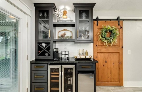 Brazoria Casa | Spacious river house for Family & Friends to gather and have a great time!