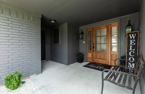 Brazoria Casa | Spacious river house for Family & Friends to gather and have a great time!