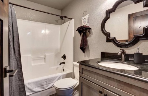 Lead Casa | Spacious Room & Views, 18 guests-Dream Catcher