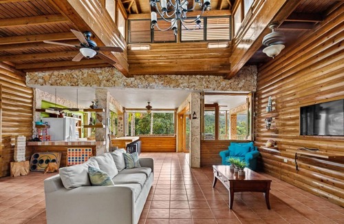 Lomas Casa | Spacious Rustic Hacienda with Private Pool.