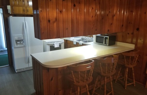 Albany Casa | SPACIOUS SAFE NURSE & LONG TERM STAY HOME CLOSE TO HOSPITAL MALL & RESTAURANTS!