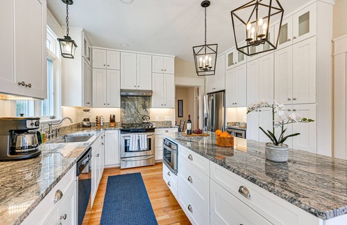 Winston - Salem Casa | Spacious Salem-Winston Home w/ Deck!