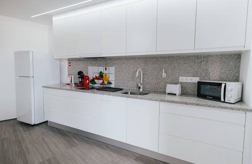 Lagoa Apartamento | Spacious Seaside apartment A - Faraway