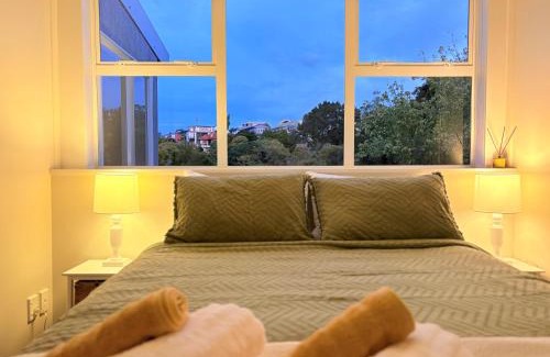 Kohimarama Casa | Spacious & Secluded Bush-View Suite in Kohimarama