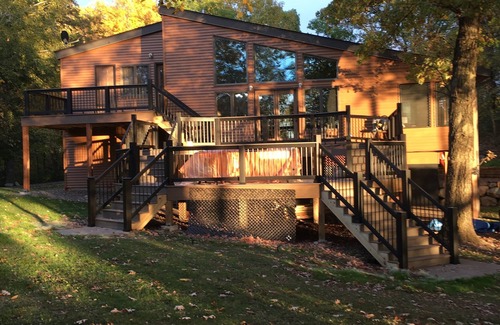 Lindstrom Casa | Spacious Secluded Lakehouse