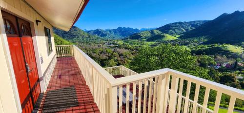 Three Rivers Casa | Spacious sequoia Park retreat, best panoramic views
