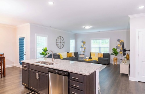 Lemon Springs Casa | Spacious, Serene Modern Farmhouse near golf course